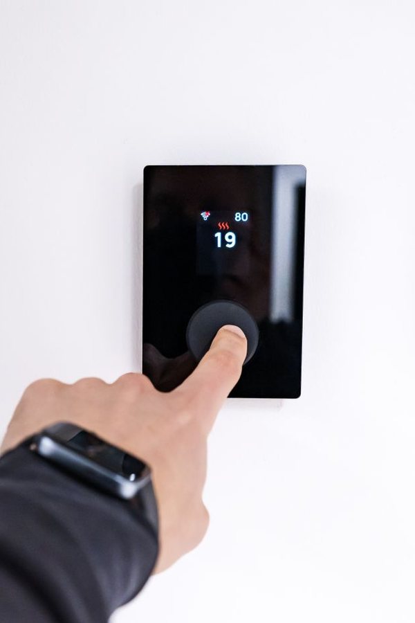 7 Ways to Lower Your Summer Cooling Bills